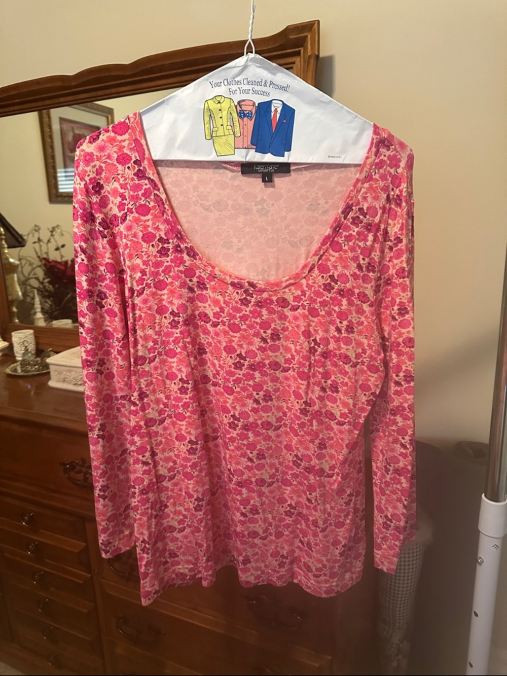 Karen Kane Pink Floral Scoop Neck Long Sleeve Top